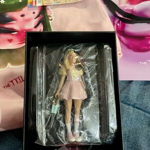 Melanie Martinez VIP Early entry merch - Trilogy tour K-12 figurine